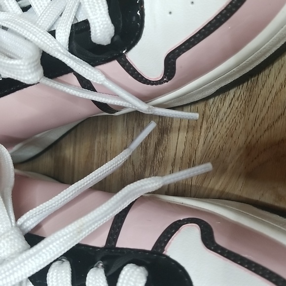 Hello Kitty Pink Black White Sneakers - Picture 8 of 10